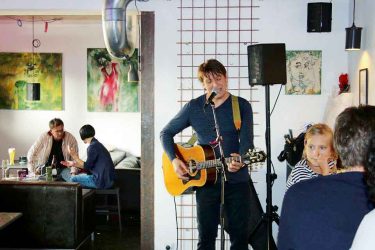 Testarossa Kiesel und Army Shop Salzburg veranstalten Benefizkonzert